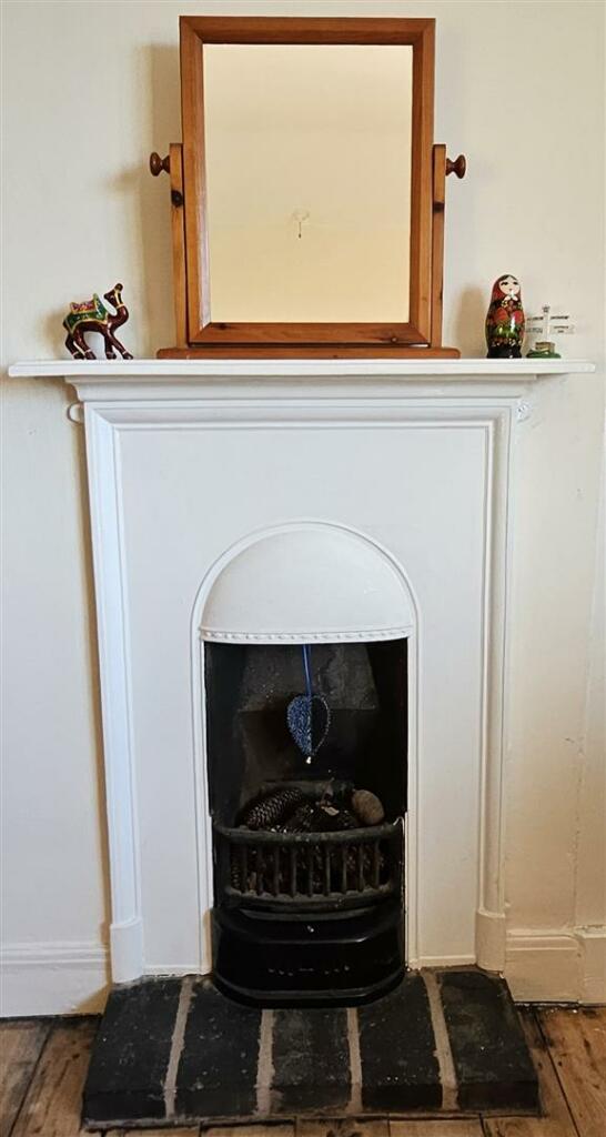 Bedroom fireplace.jpg
