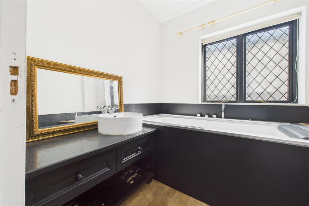 The House, Pill Road Abbots Leigh, North Somerset,