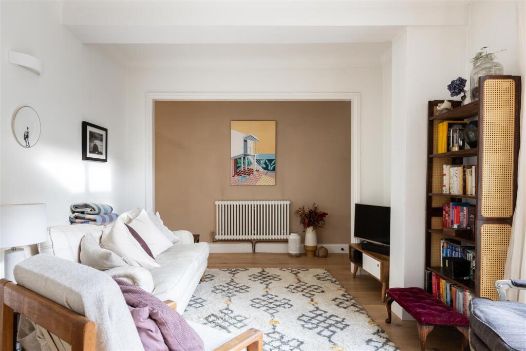 21E St Aubyns-25.jpg