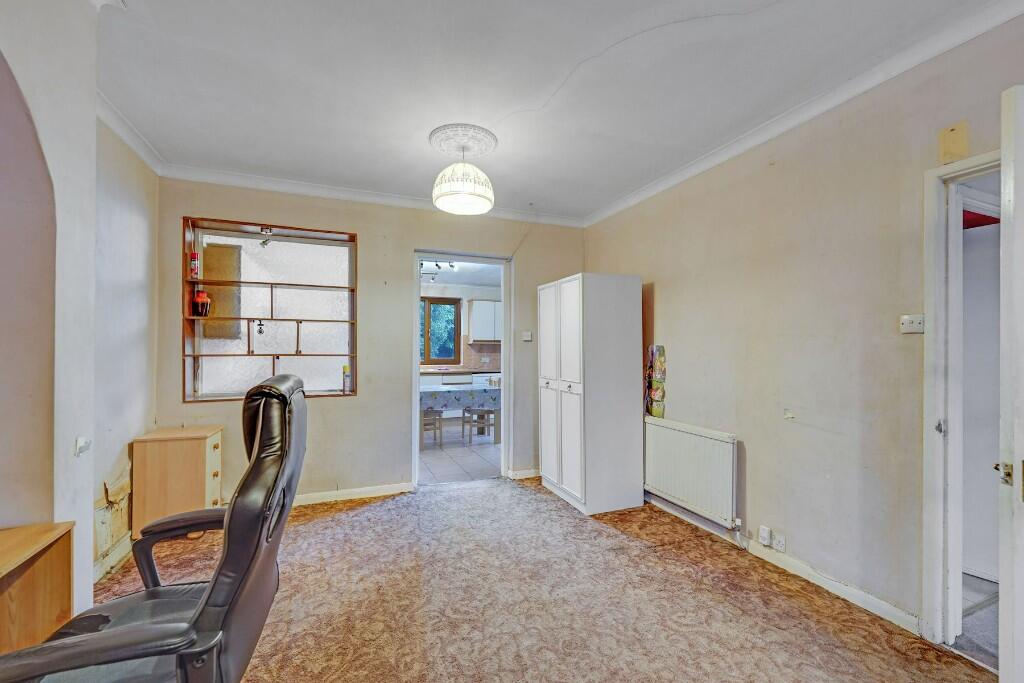 Reception room 