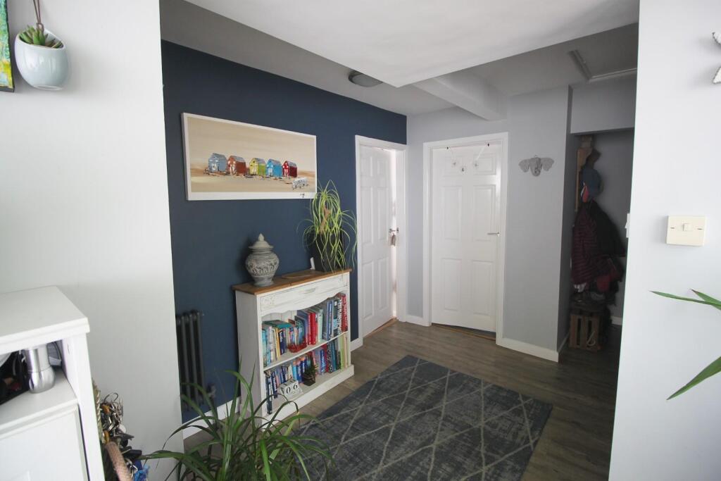 Hallway.JPG
