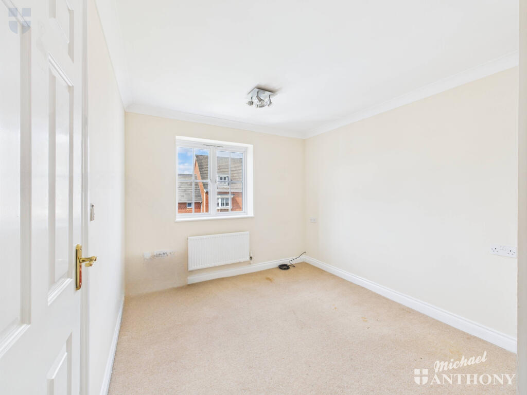 CAM03852G0-PR0378-STILL014