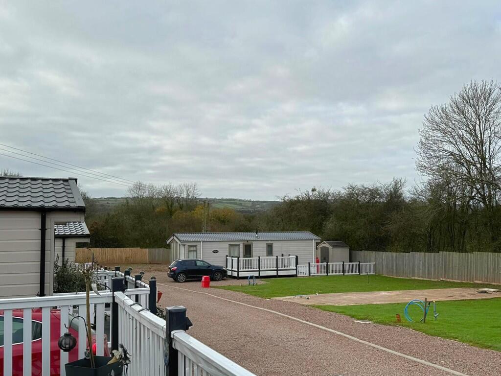 Facetune_12-11-20...