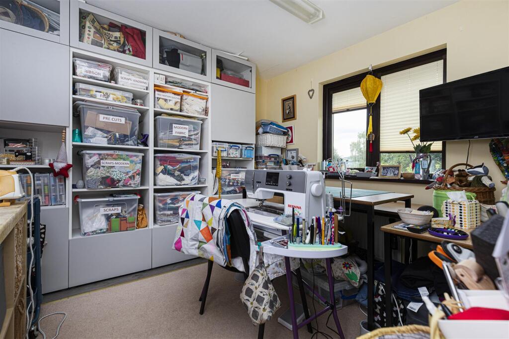 Bramleys Estate Agents - Woodsome Park - Fenay Bri