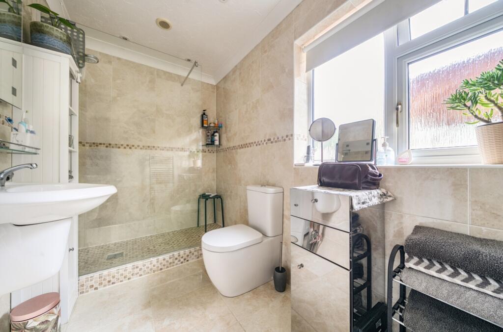 1348864-11-68b95bea84aa5