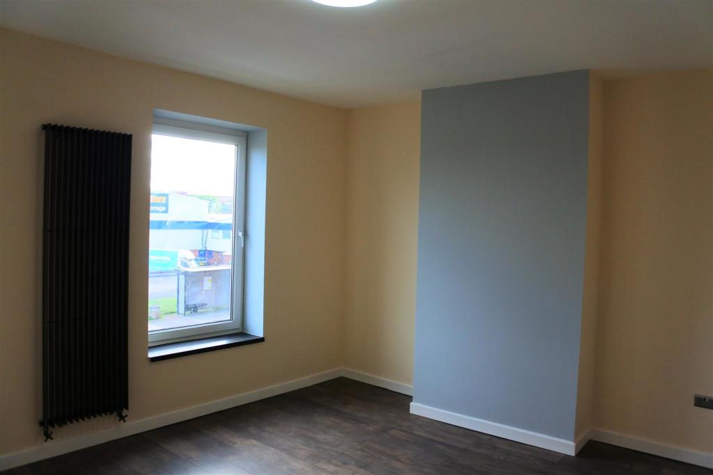 Master Bedroom 2.JPG