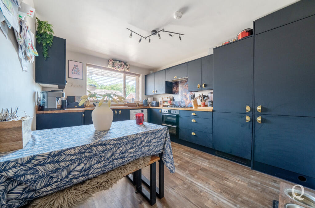 51a098e7-e60e-4e2...