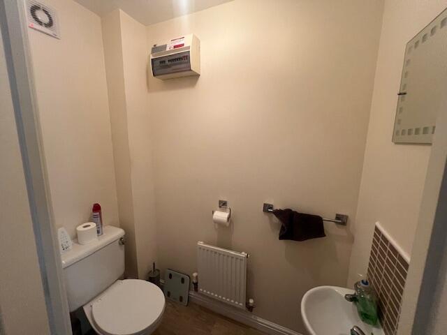Cloakroom/wc