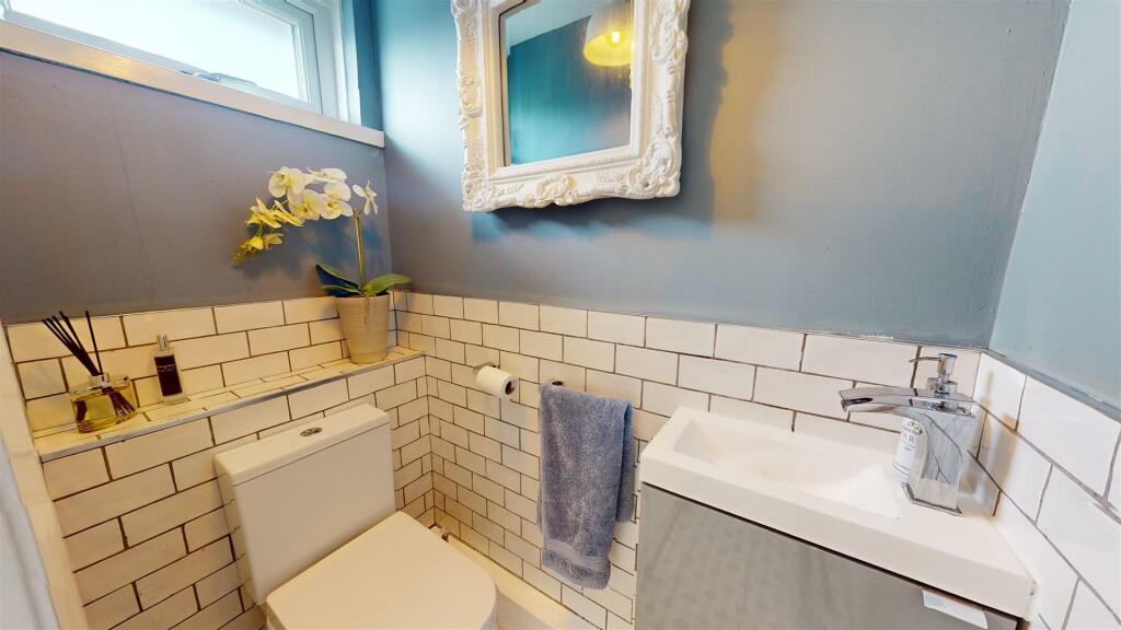 CLOAKROOM/WC