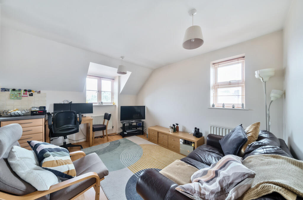 1305168-10-6846d0...