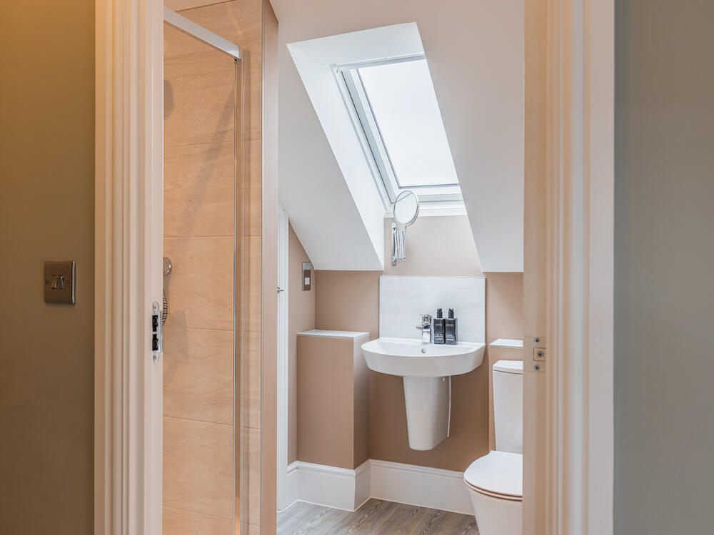 The Yew ensuite