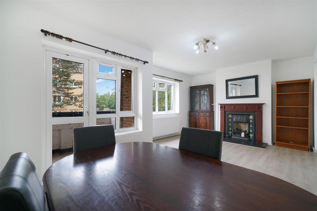 97 Gauntlett Court - Y2Wv4ecQFZHRFfBR30wk.jpg