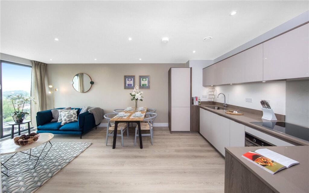 Show Apartment