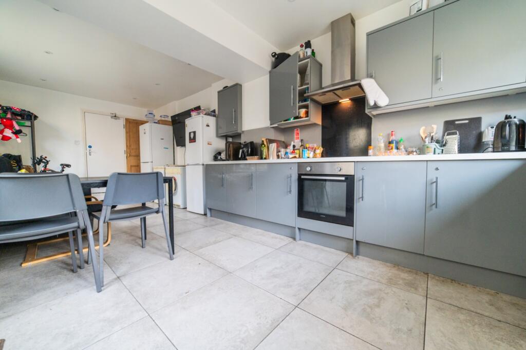 Call 02920 454555 to secure your viewing_3