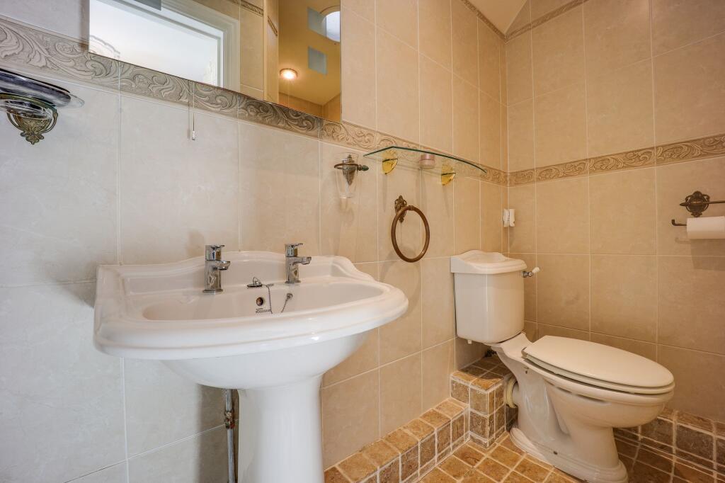 Ensuite