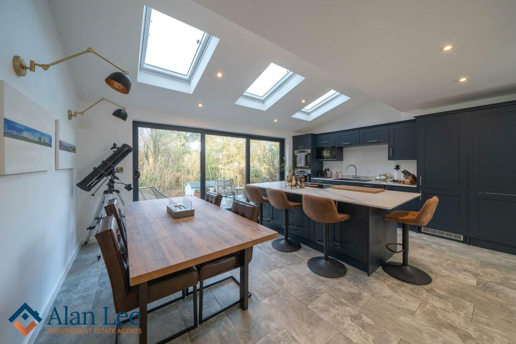 Open Plan Family Room/Kitchen/Diner