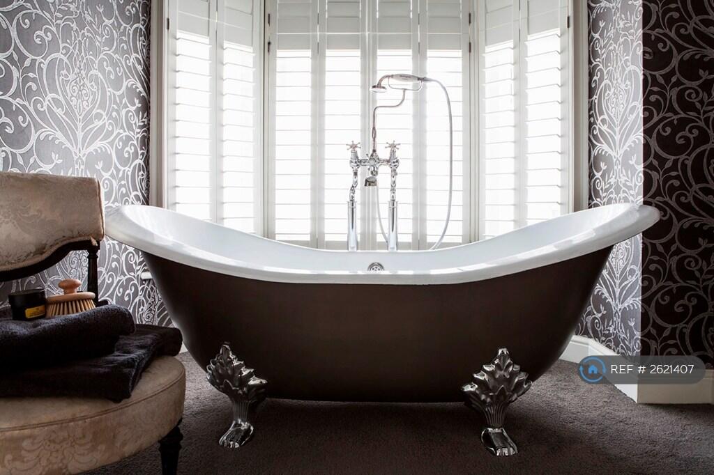 Bathroom Off Master Bedroom