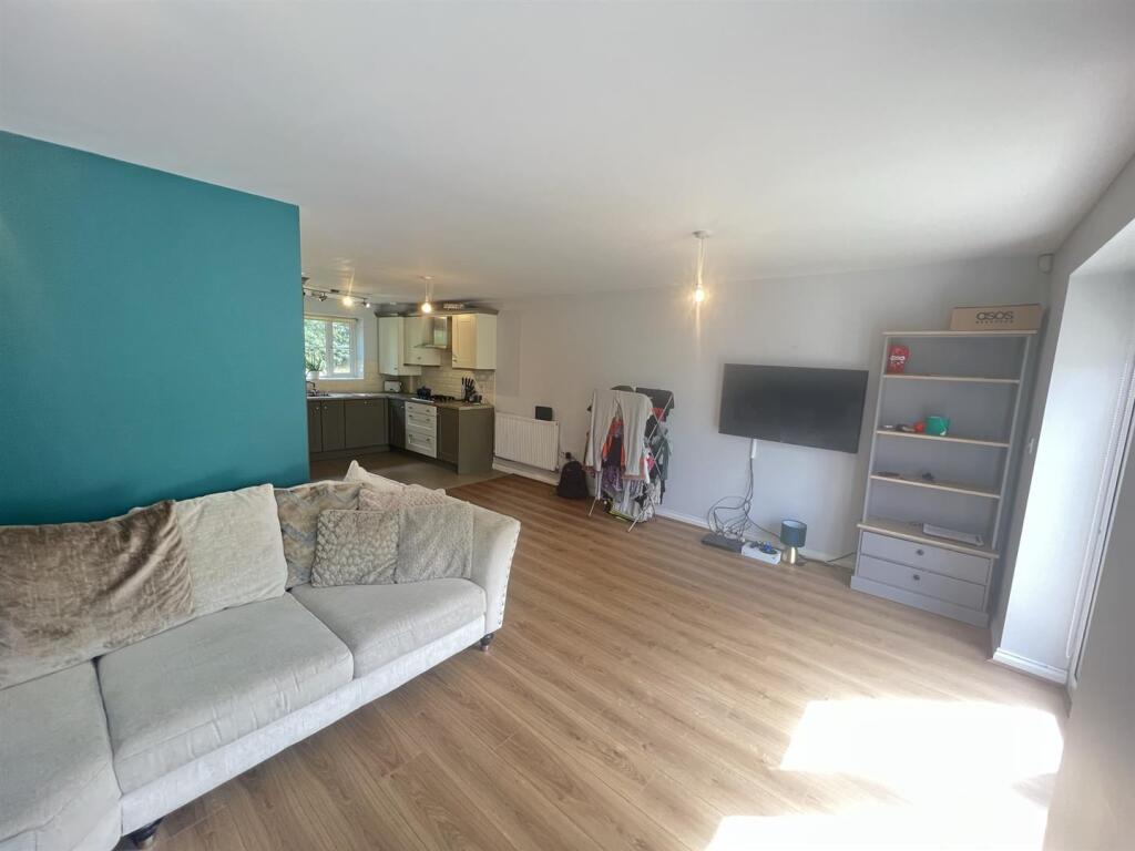 148 Compstall 5 .JPEG