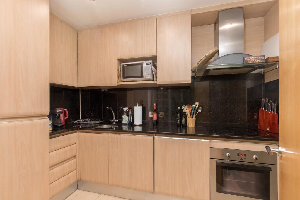 Bickenhall Mansions 60- kit.jpg