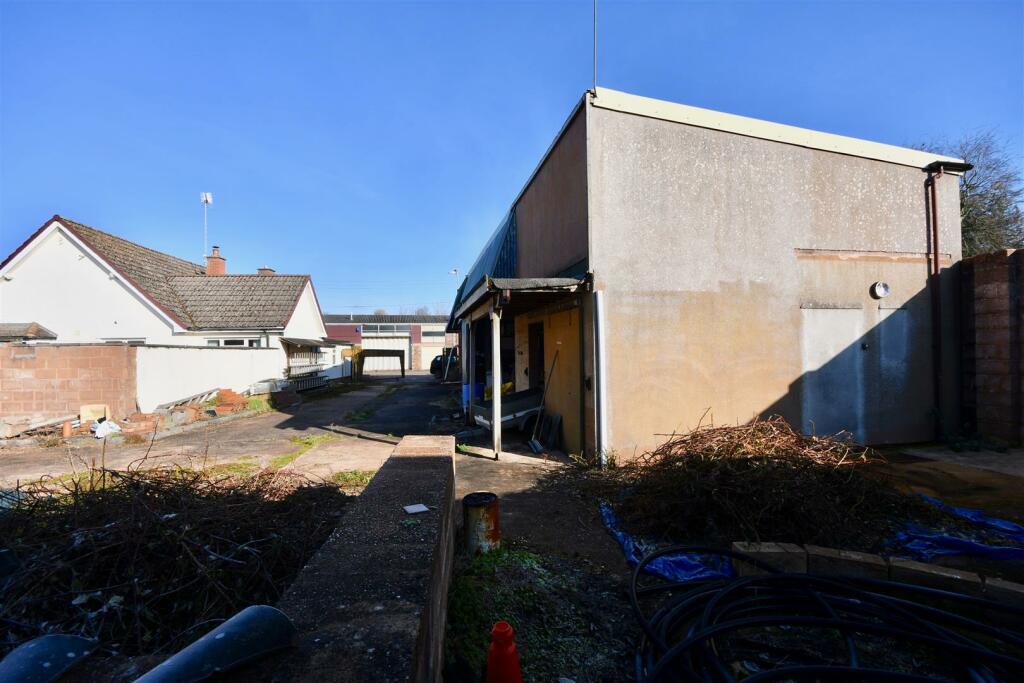 Plot 1 - Yard