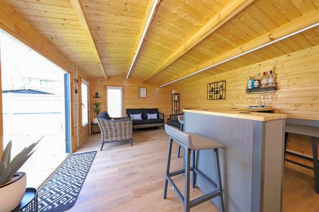 nicholas james roderick cabin_.jpg