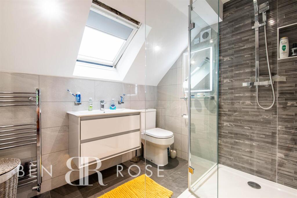 Master Ensuite