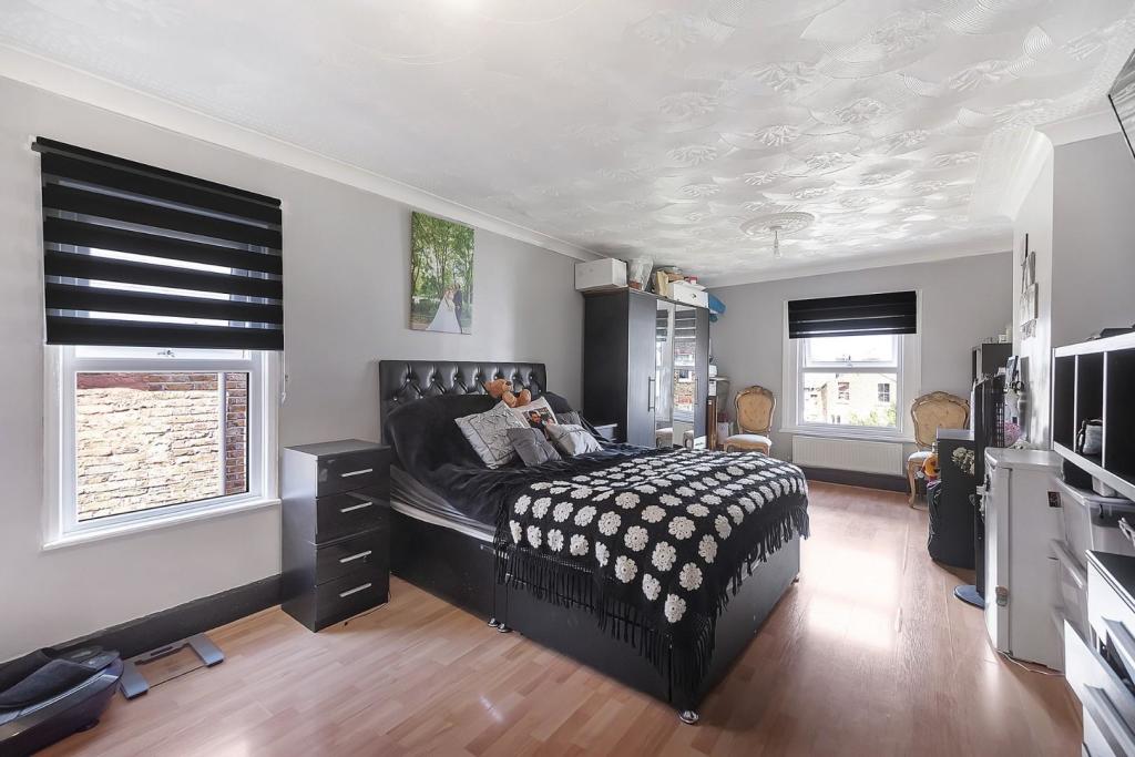 Bedroom (2).jpg