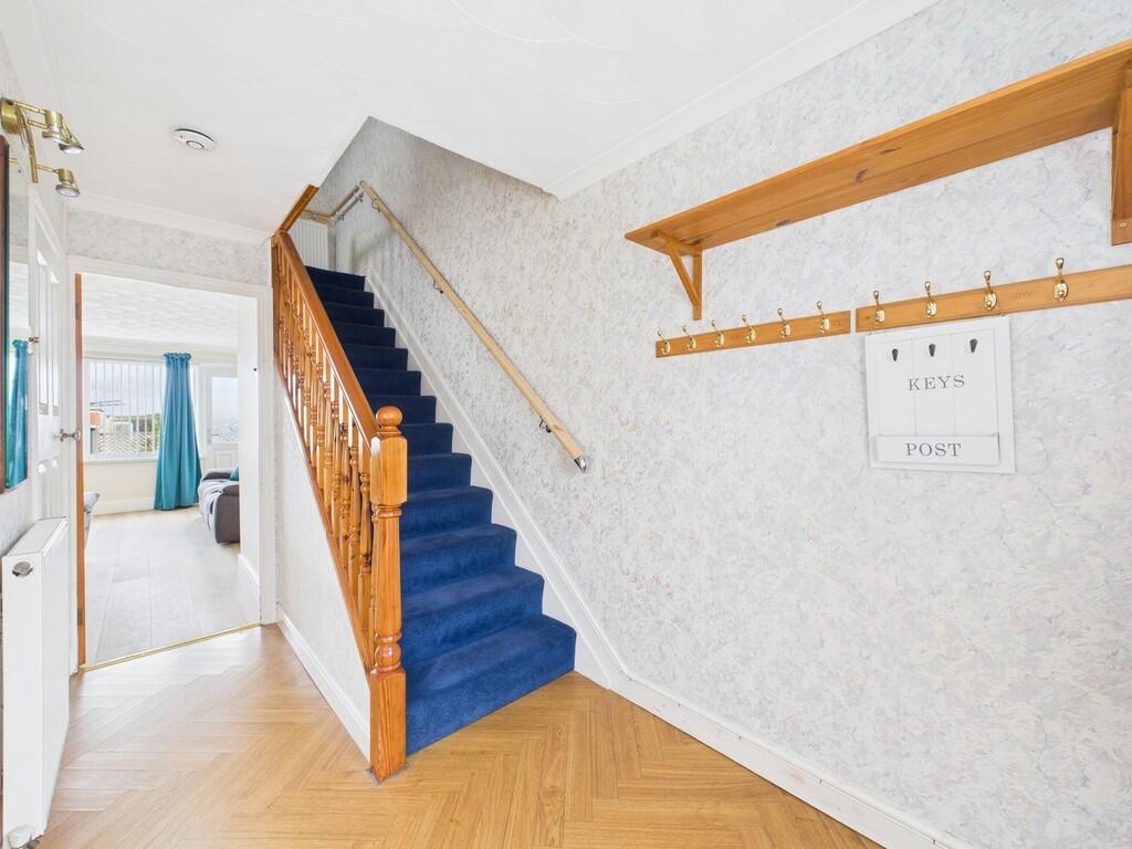 CAM02089G0-PR0560...