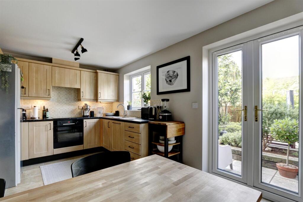 Kitchen &amp; Breakfast Room 2.jpg