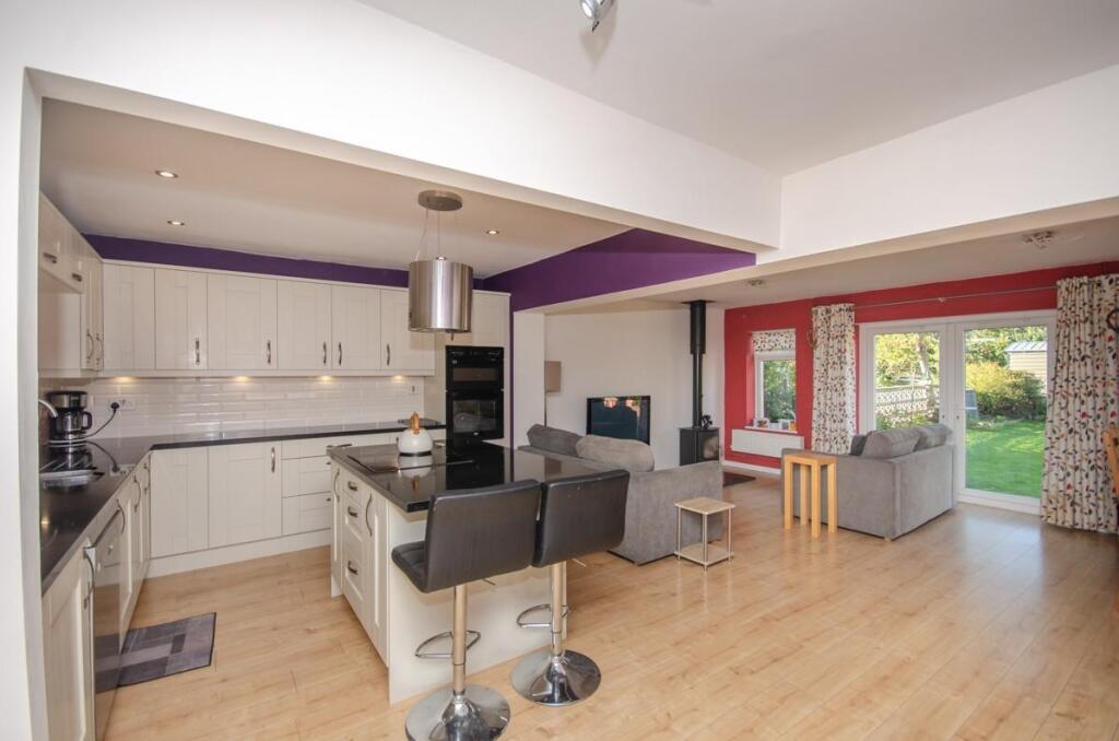 Kitchen-family room.jpg