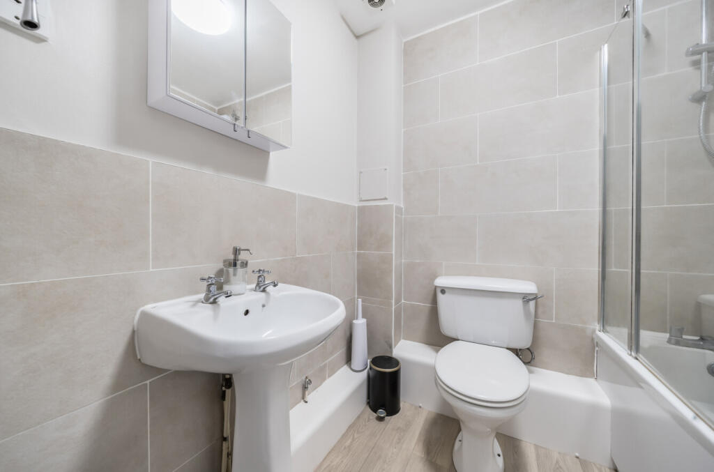 1343093-10-68a44a...