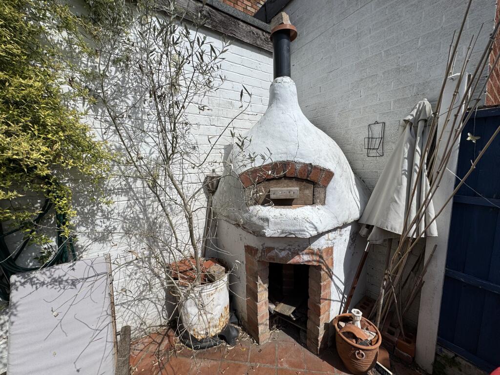 pizza oven