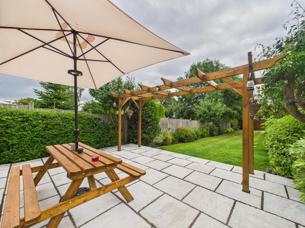 CAM03674G0-PR0566-STILL015