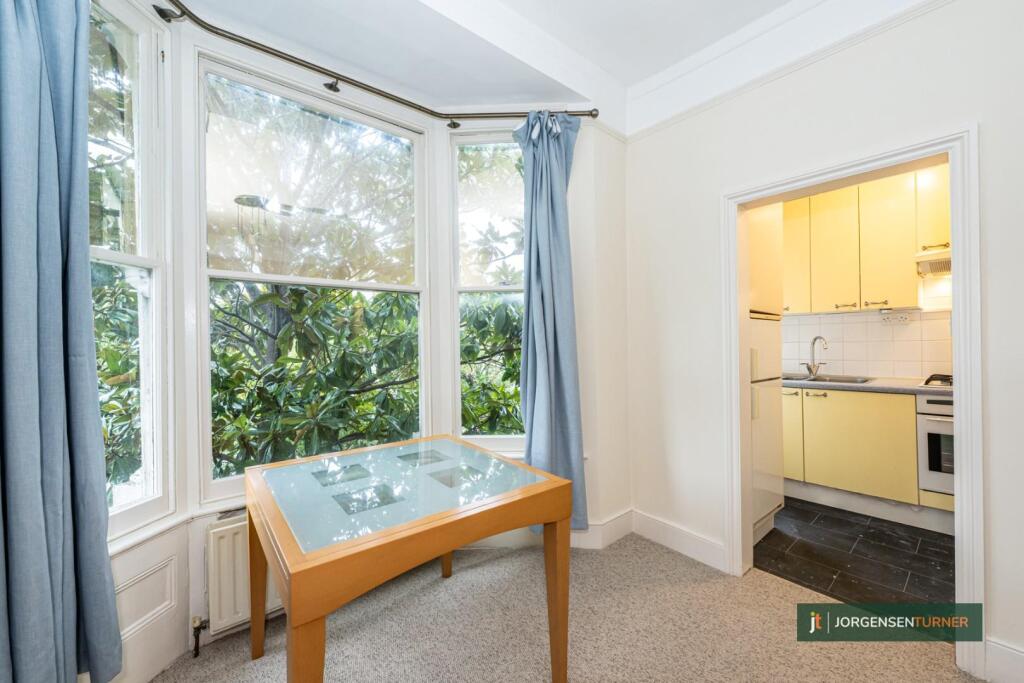 Godolphin Road 3@85-009 LR - JT.jpg