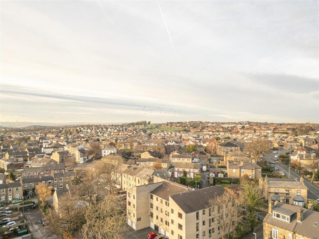 51 - 99B Knowl Road WF14 9RQ.jpg