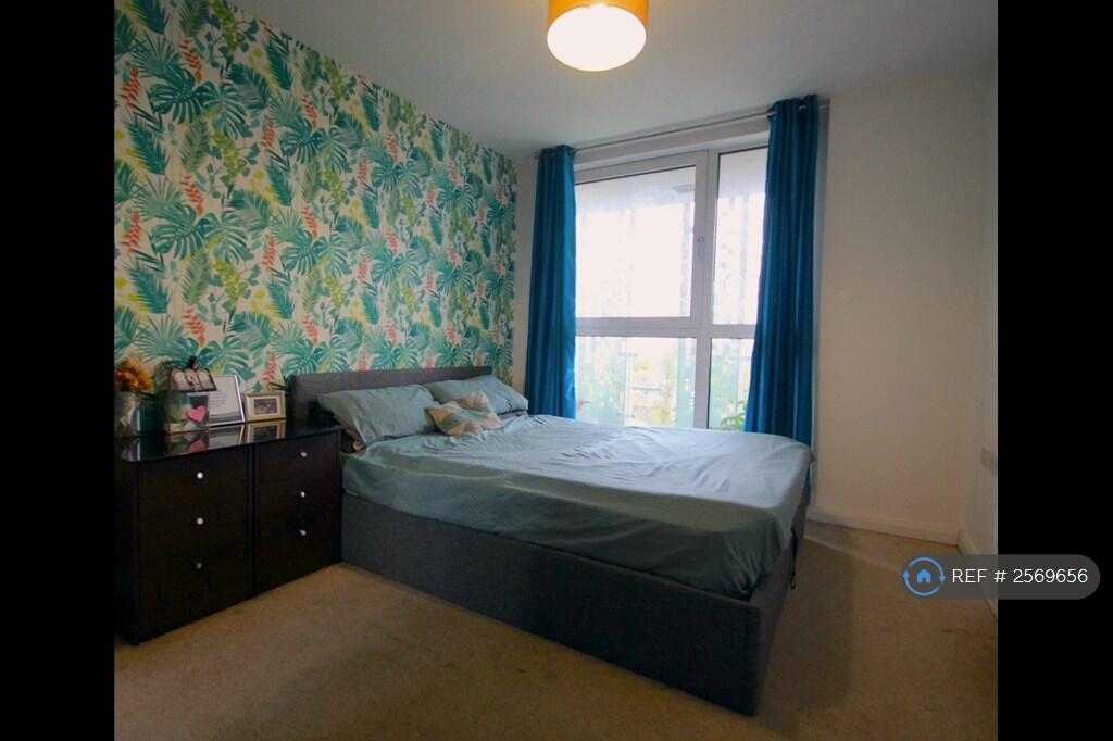 Double Bedroom 