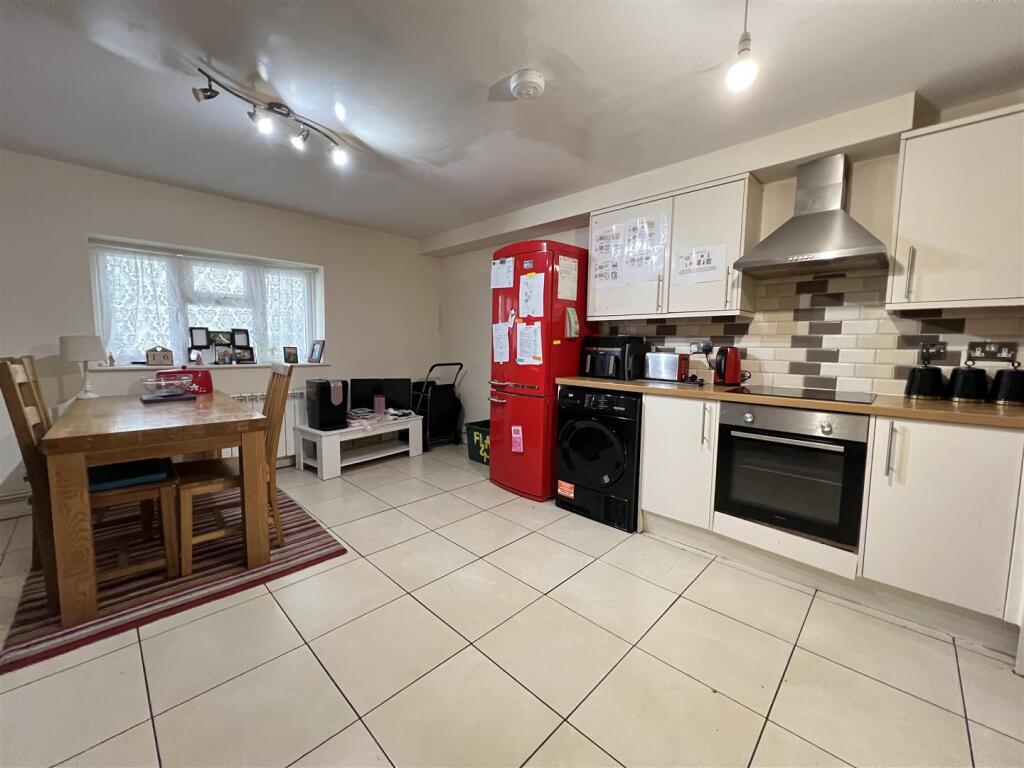 12 - Block of Flats for Auction, St George, Bristo