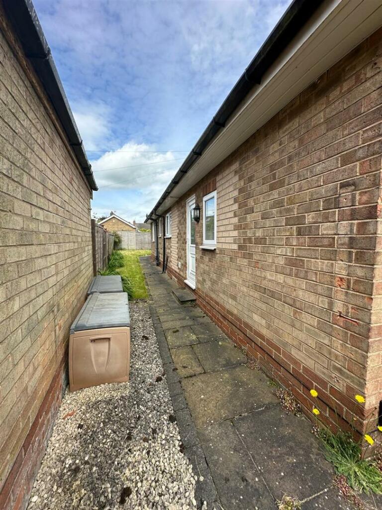 Rear Garden 5.jpg