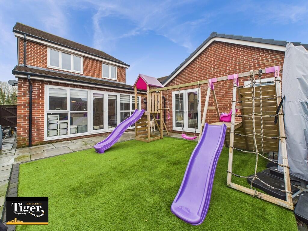 CAM02176G0-PR0507...