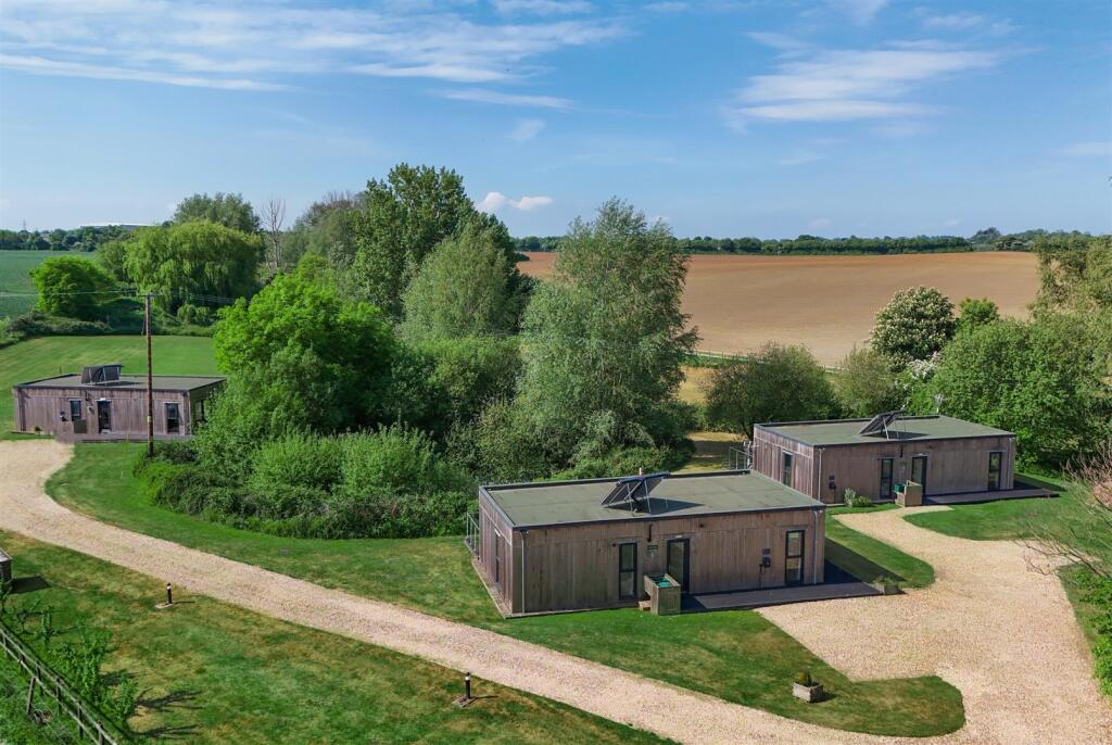 Cedar  Lodges