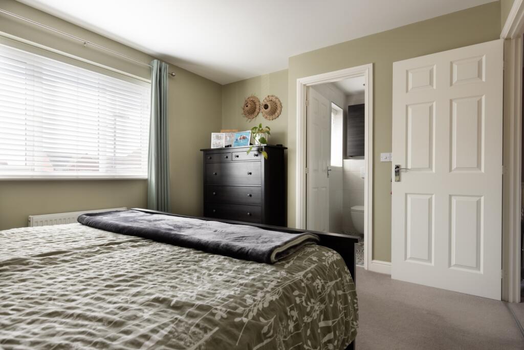 Principal Bedroom Paul Benson Ewemove Goole And Se