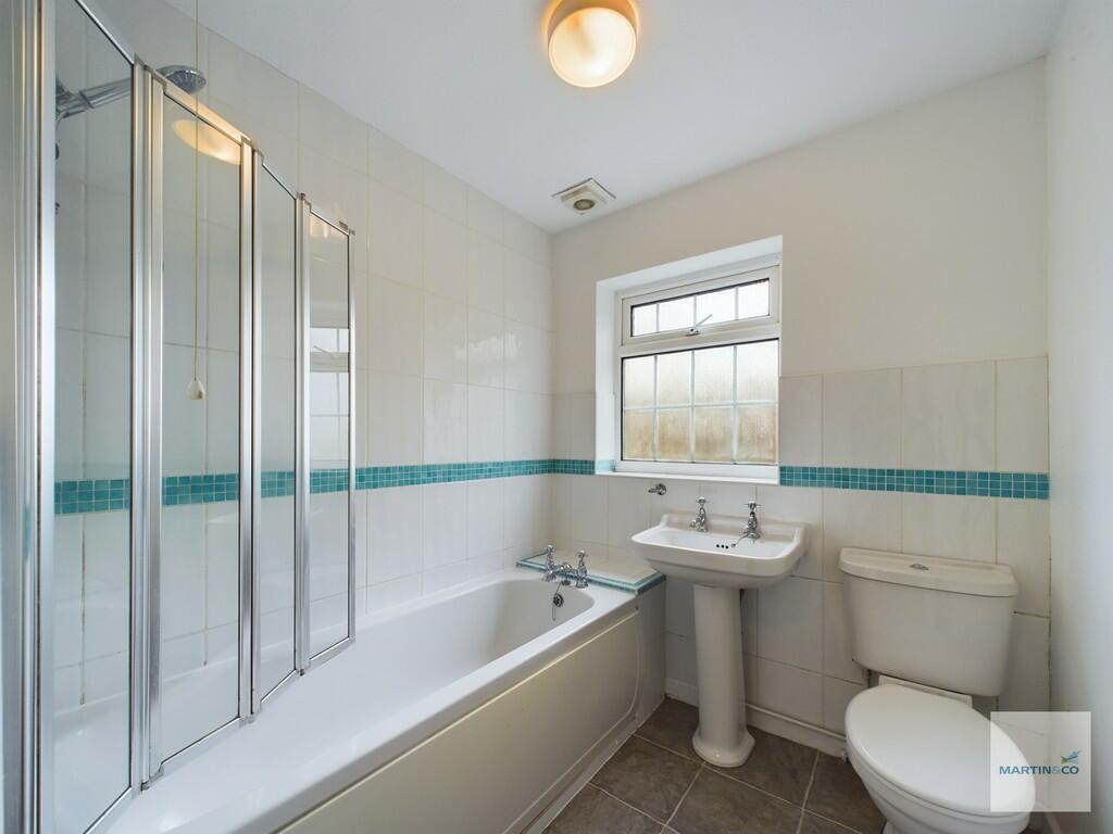 CAM03394G0-PR0047...