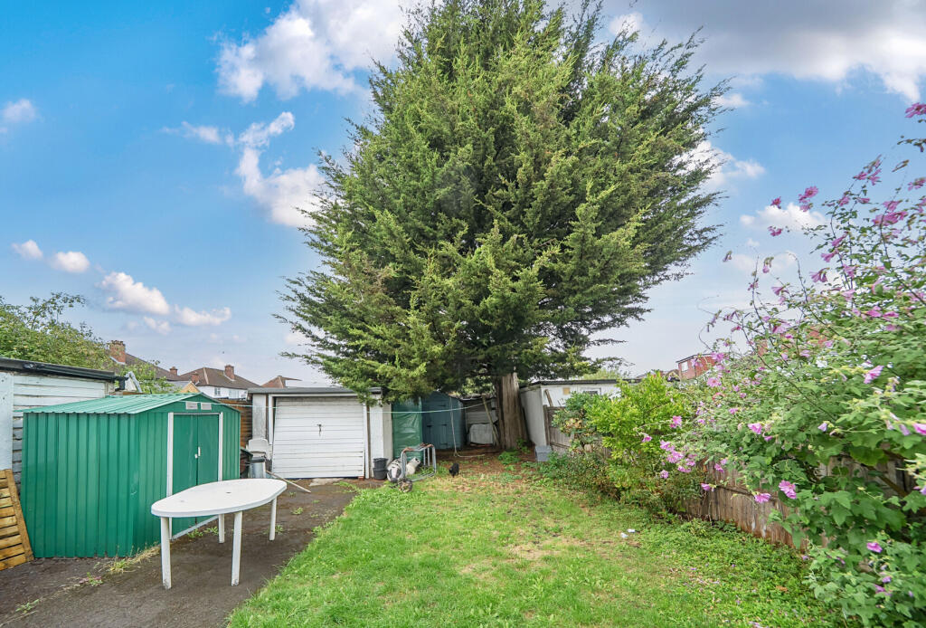 1330703-1-688b3fb...