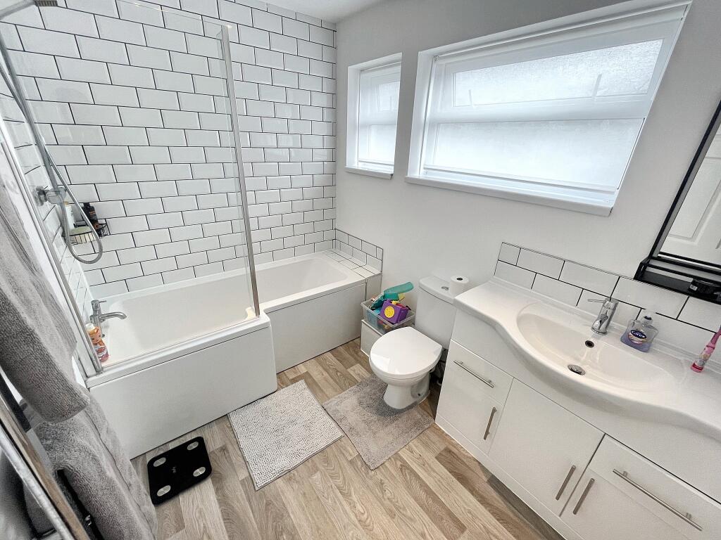 Bathroom1