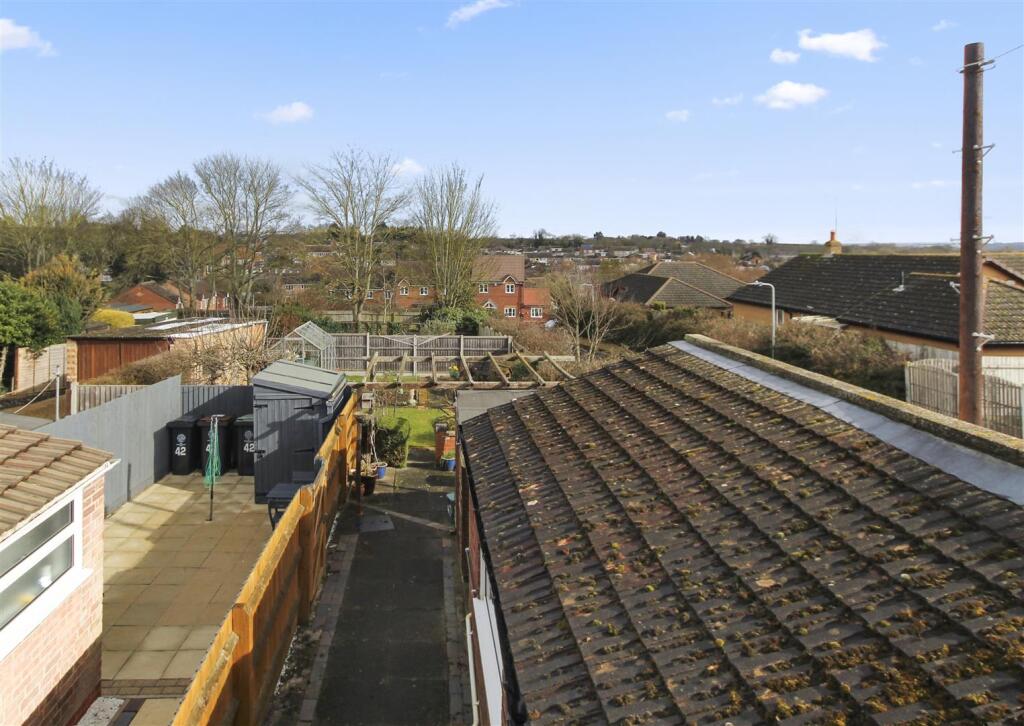 Finedon Road  (13).jpg