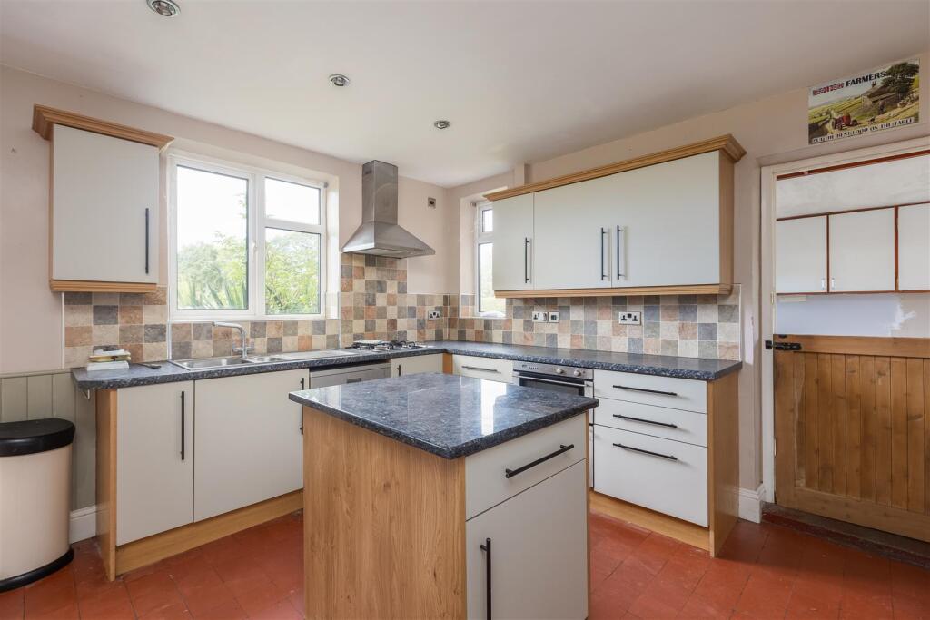 Hemsworth Lodge Kitchen-2.jpg
