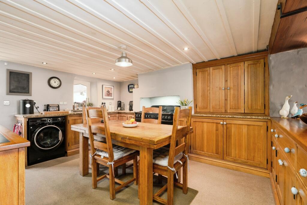 Kitchen Diner