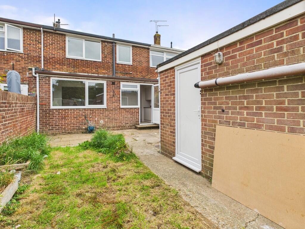 CAM05068G0-PR0044...