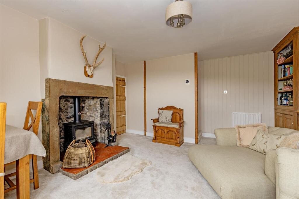 Reception Room-2.jpg