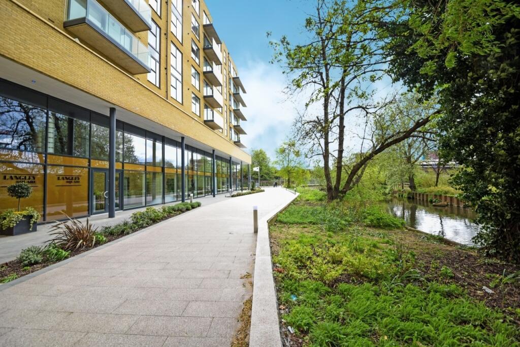 Communal - Langley S